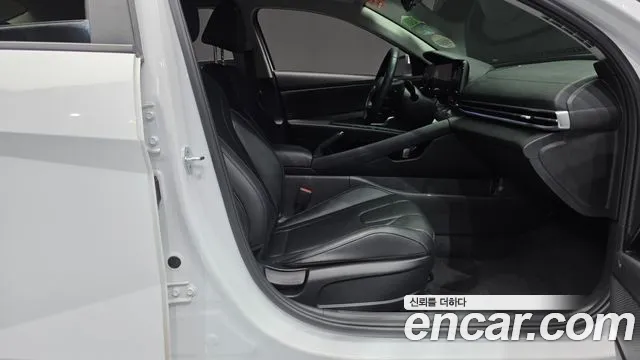 Hyundai AVANTE Avante (CN7) — Фото автомобиля 11