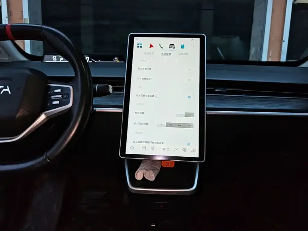 Nezha Auto Nezha V 2021 Long Range Entertainment Upgrade — Фото автомобиля 12