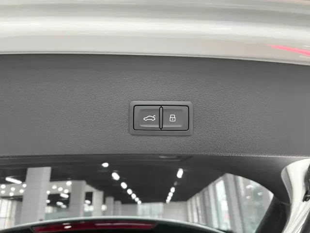 Audi Q2L — Фото автомобиля 18