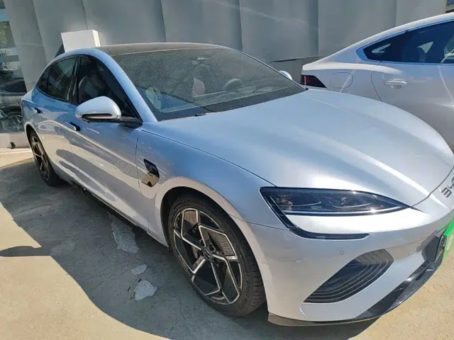 BYD Seal — Фото автомобиля 3