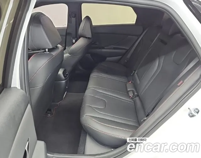 Hyundai Avante CN7 — Фото автомобиля 12