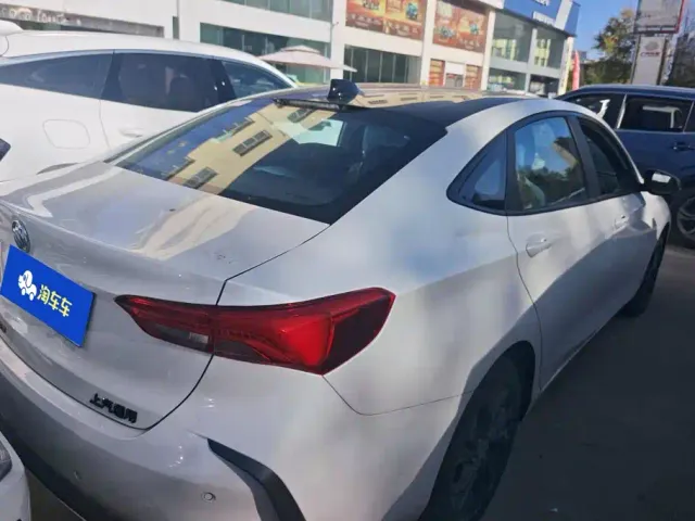 Buick Verano — Фото автомобиля 3