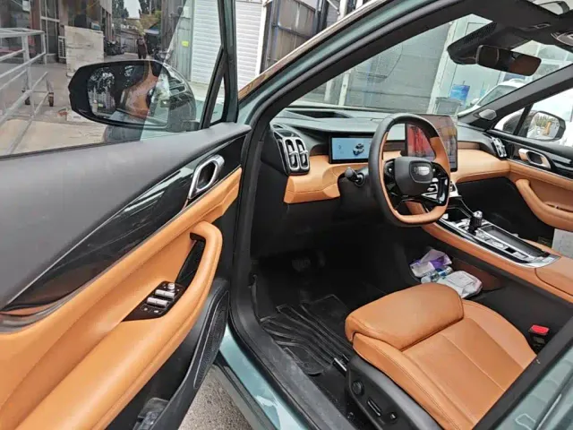 Geely Boyue L — Фото автомобиля 20