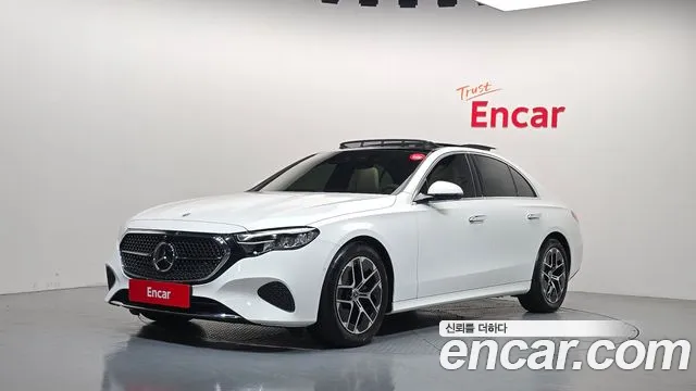 Фотография автомобиля — Mercedes-Benz E-Class