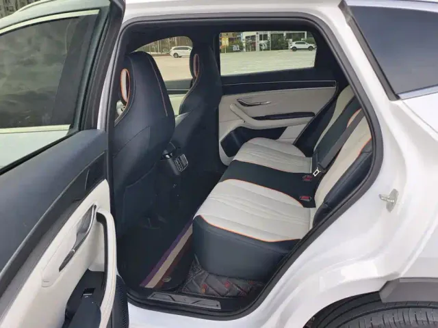 BYD Song PLUS — Фото автомобиля 10