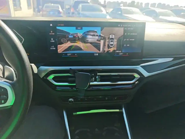 BMW 3 Series — Фото автомобиля 12