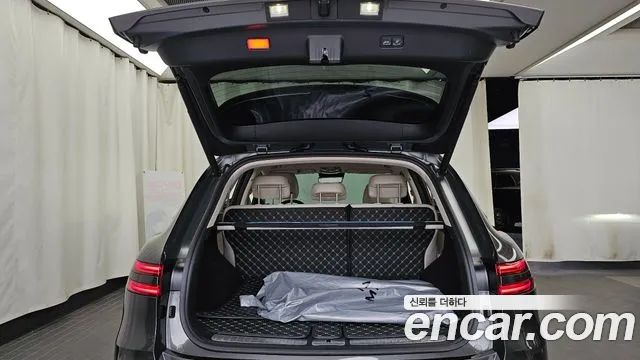 Genesis GV70 2.5T Бензин AWD — Фото автомобиля 20