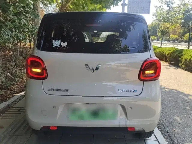 Wuling Hongguang Mini EV — Фото автомобиля 5
