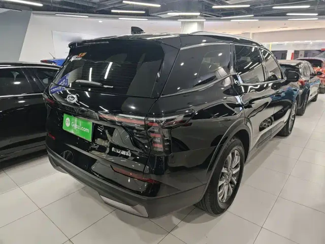 Ford Edge — Фото автомобиля 6