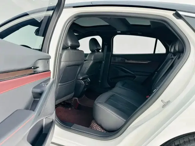 Ford Mondeo — Фото автомобиля 14