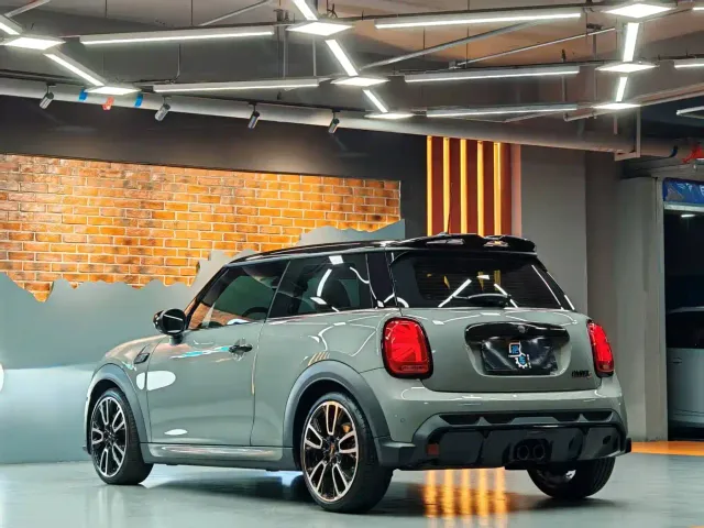 MINI Hatch — Фото автомобиля 30