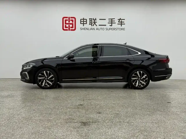 Volkswagen Passat 2025 Outstanding 380TSI Dragon Soaring Edition — Фото автомобиля 3