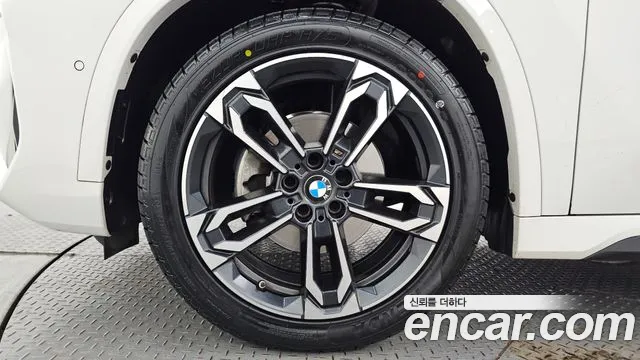 BMW X1 sDrive 18d M Sport — Фото автомобиля 2