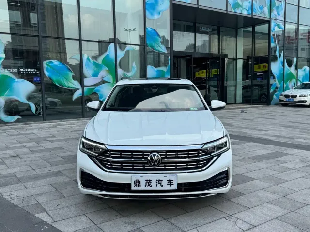 Volkswagen Sagitar — Фото автомобиля 2
