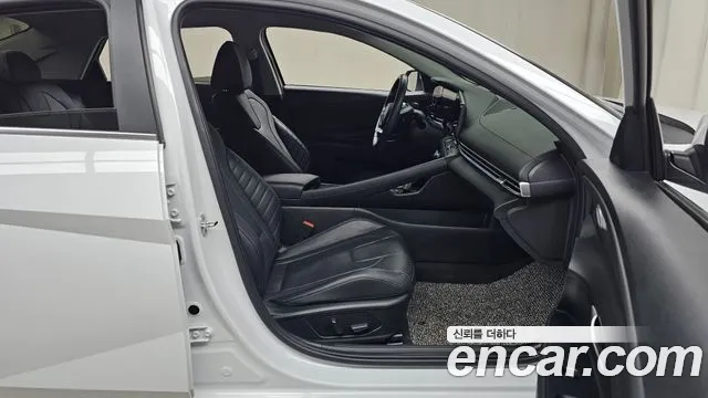 Hyundai AVANTE Avante (CN7) — Фото автомобиля 26