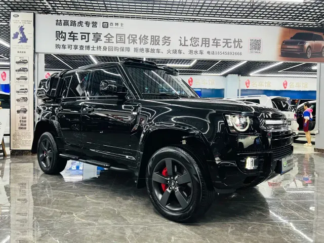 Land Rover Defender — Фото автомобиля 3