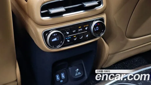 Genesis GV80 — Фото автомобиля 18