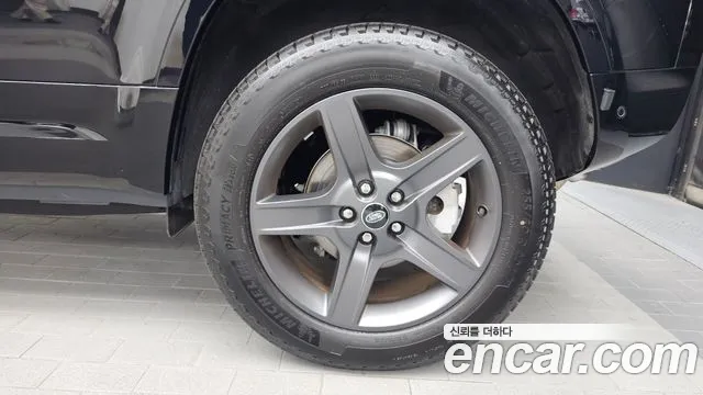 Land Rover Defender Defender (L663) 110 P300 X-Dynamic SE — Фото автомобиля 18