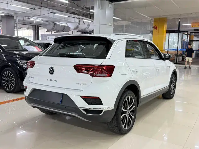 Volkswagen Volkswagen T-ROC 2022 280TSI DSG 2WD Comfort PLUS — Фото автомобиля 4