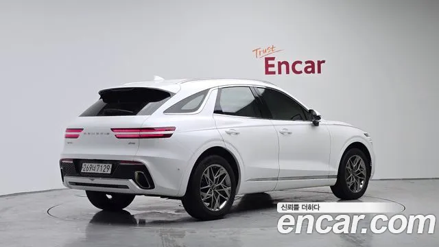 Genesis GV70 — Фото автомобиля 2