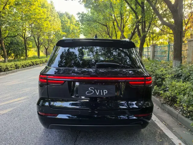Li Auto ONE — Фото автомобиля 11