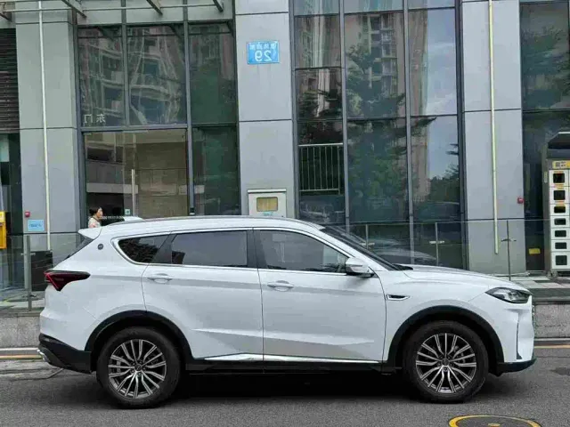 Jetour X70 Plus — Фото автомобиля 4