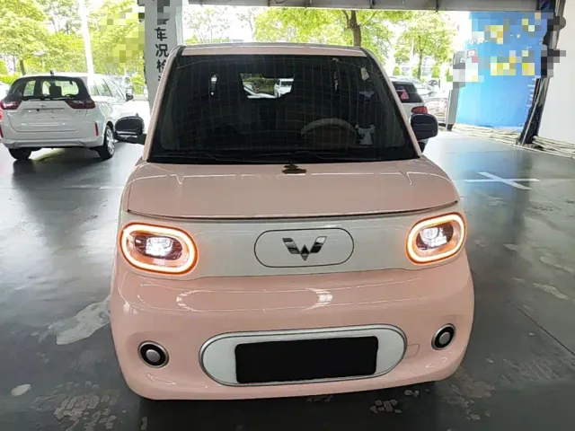 Wuling Hongguang Mini EV — Фото автомобиля 2