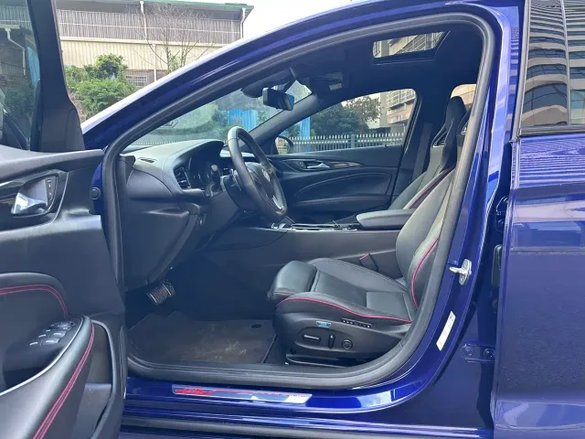 Buick Regal — Фото автомобиля 5