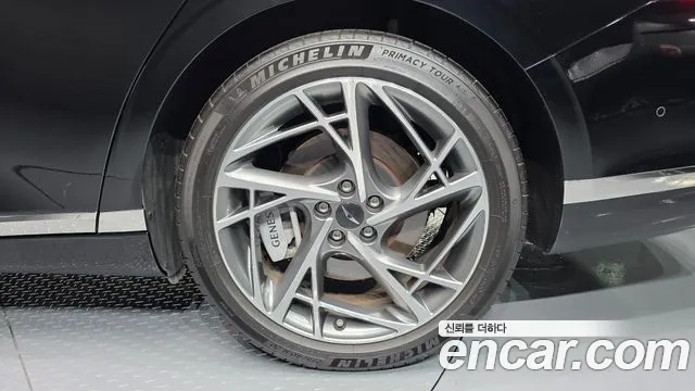 Genesis G90 Бензин 3.5 турбо AWD — Фото автомобиля 18