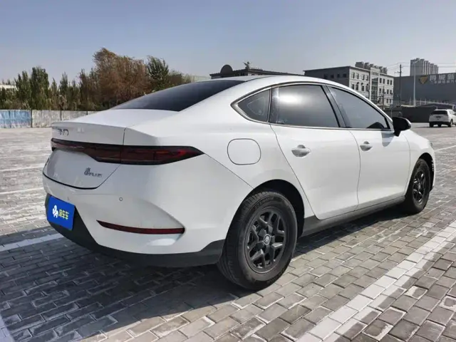 BYD Qin PLUS — Фото автомобиля 3