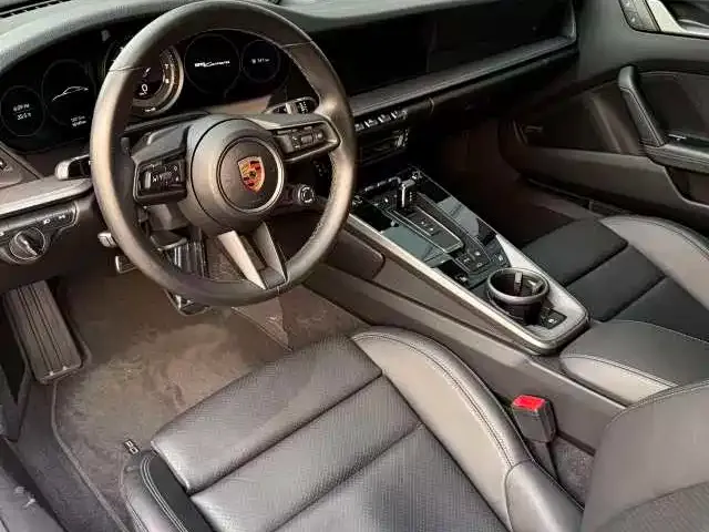 Porsche 911 — Фото автомобиля 3
