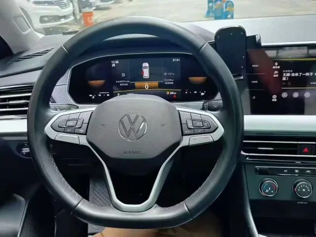 Volkswagen Lavida 2023 1.5L Auto Delight Edition — Фото автомобиля 6