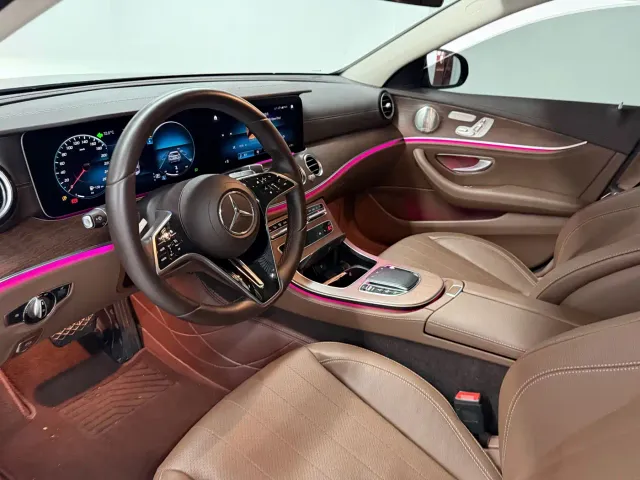Mercedes-Benz E-Class — Фото автомобиля 9