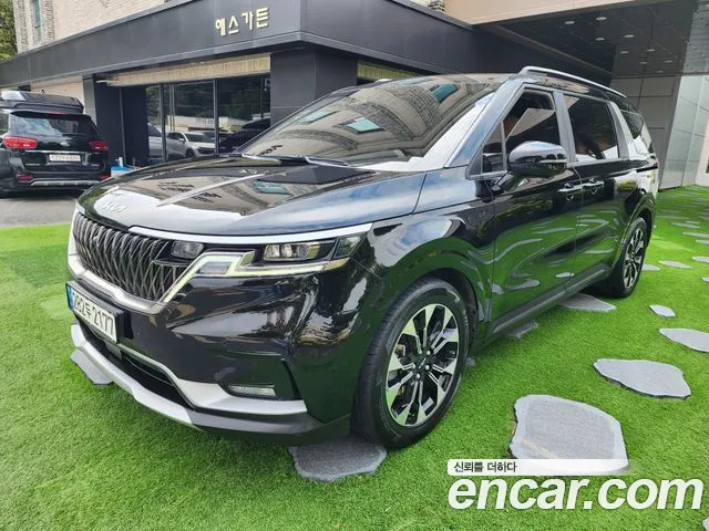 Kia Carnival Generation 4 — Фото автомобиля 2