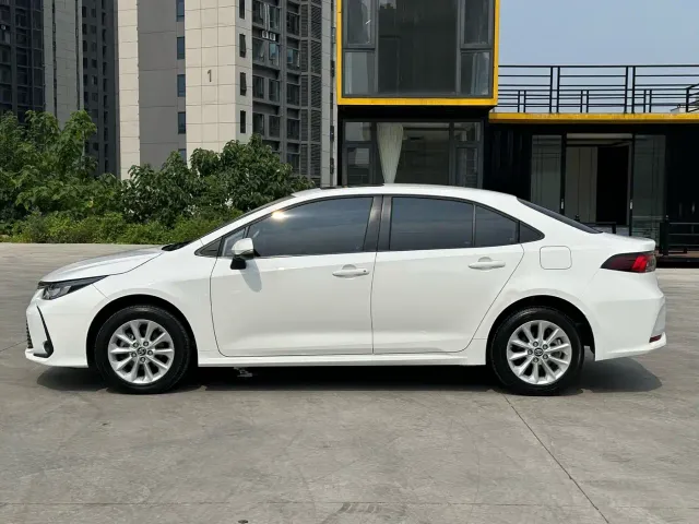 Toyota Corolla — Фото автомобиля 7