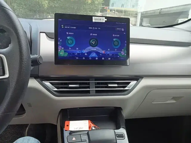 BYD Yuan Pro — Фото автомобиля 12