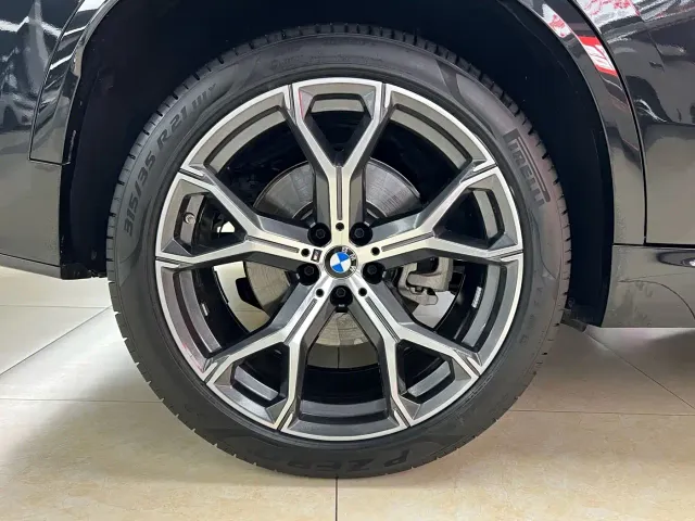 BMW X5 — Фото автомобиля 28