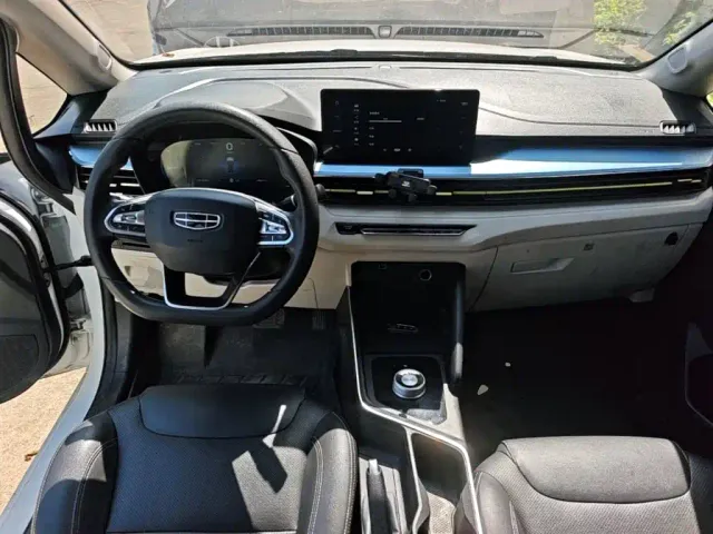 Geely Geometry EX3 Kung Fu Bull — Фото автомобиля 9