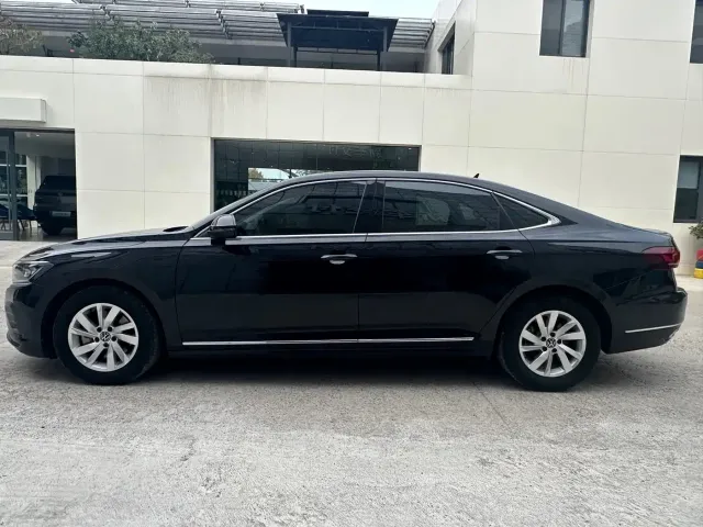 Volkswagen Passat — Фото автомобиля 2