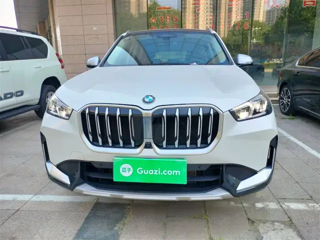 BMW X1 — Фото автомобиля 2