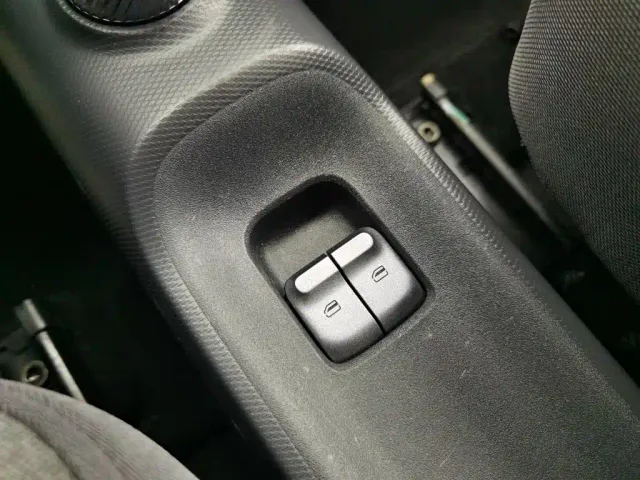 Wuling Zhiguang NEV — Фото автомобиля 9