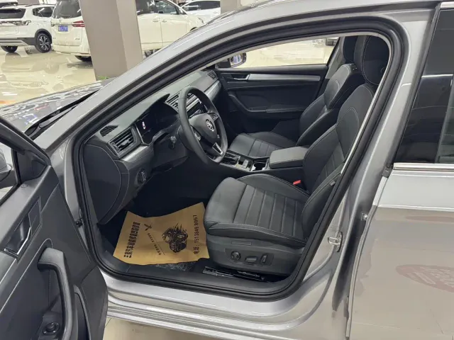 Skoda Superb — Фото автомобиля 4