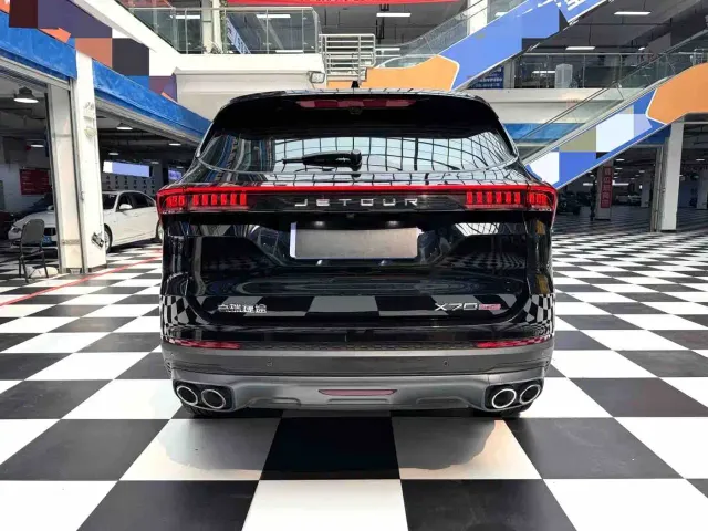 Jetour X70 Plus — Фото автомобиля 16