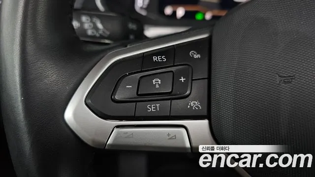 Volkswagen Tiguan — Фото автомобиля 30