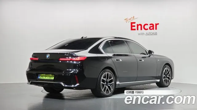 BMW 7 Series G70 — Фото автомобиля 2