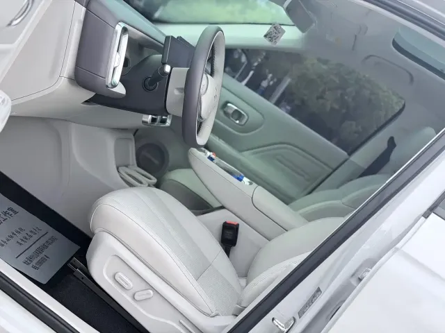 Leapmotor Leapmotor B10 2025 510 Joy Edition — Фото автомобиля 7