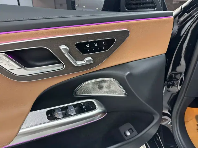 Mercedes-Benz E-Class — Фото автомобиля 13