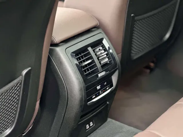 BMW X3 — Фото автомобиля 10