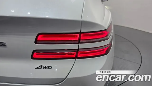 Genesis GV80 — Фото автомобиля 8