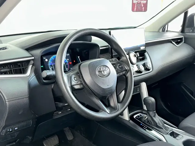 Toyota Corolla Cross — Фото автомобиля 14